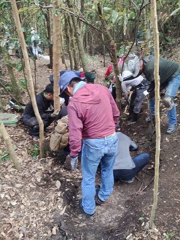 ８月沖縄 遺骨収容９日目